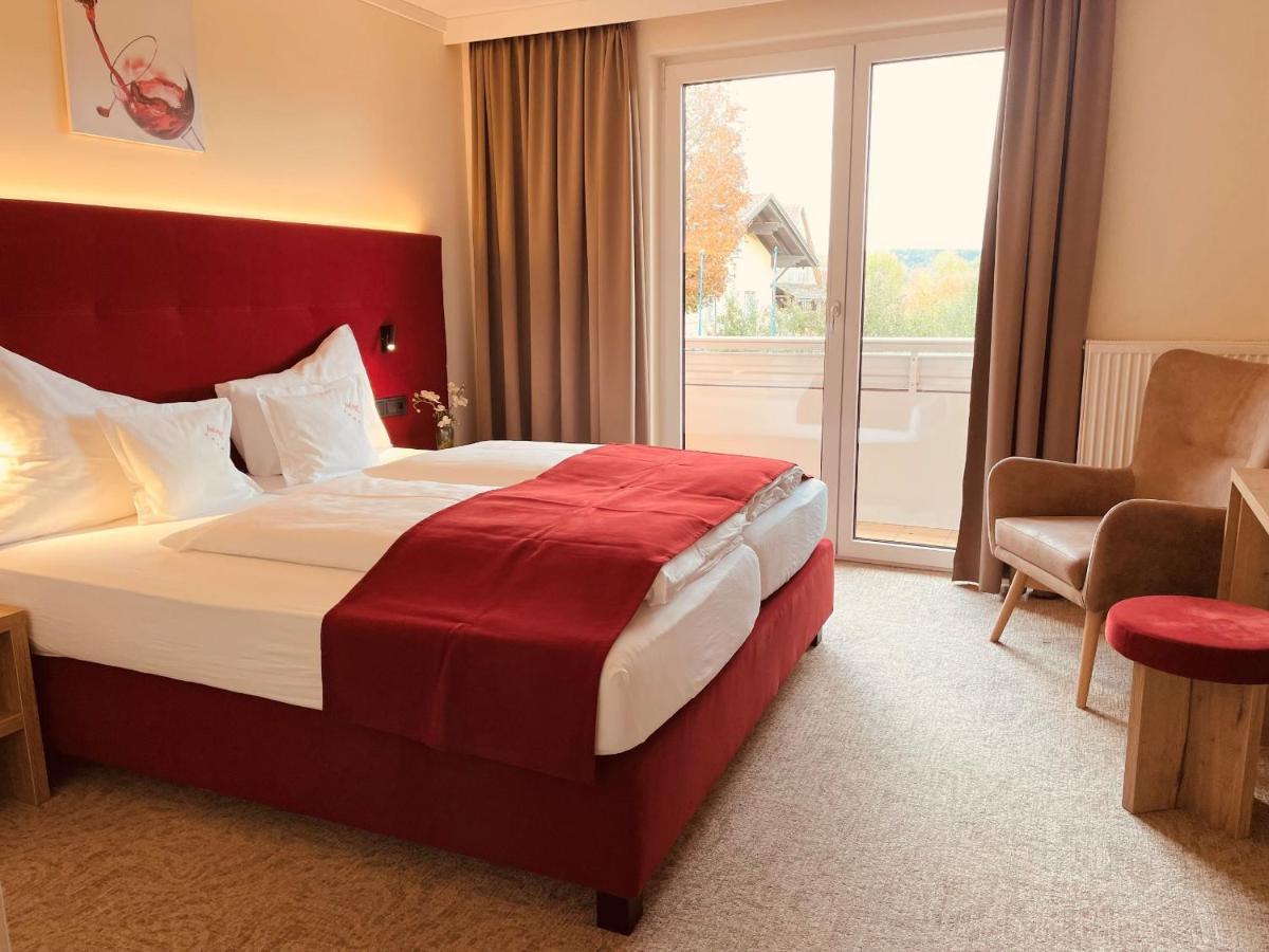 Hotel Pachernighof Velden am Wörthersee Eksteriør billede